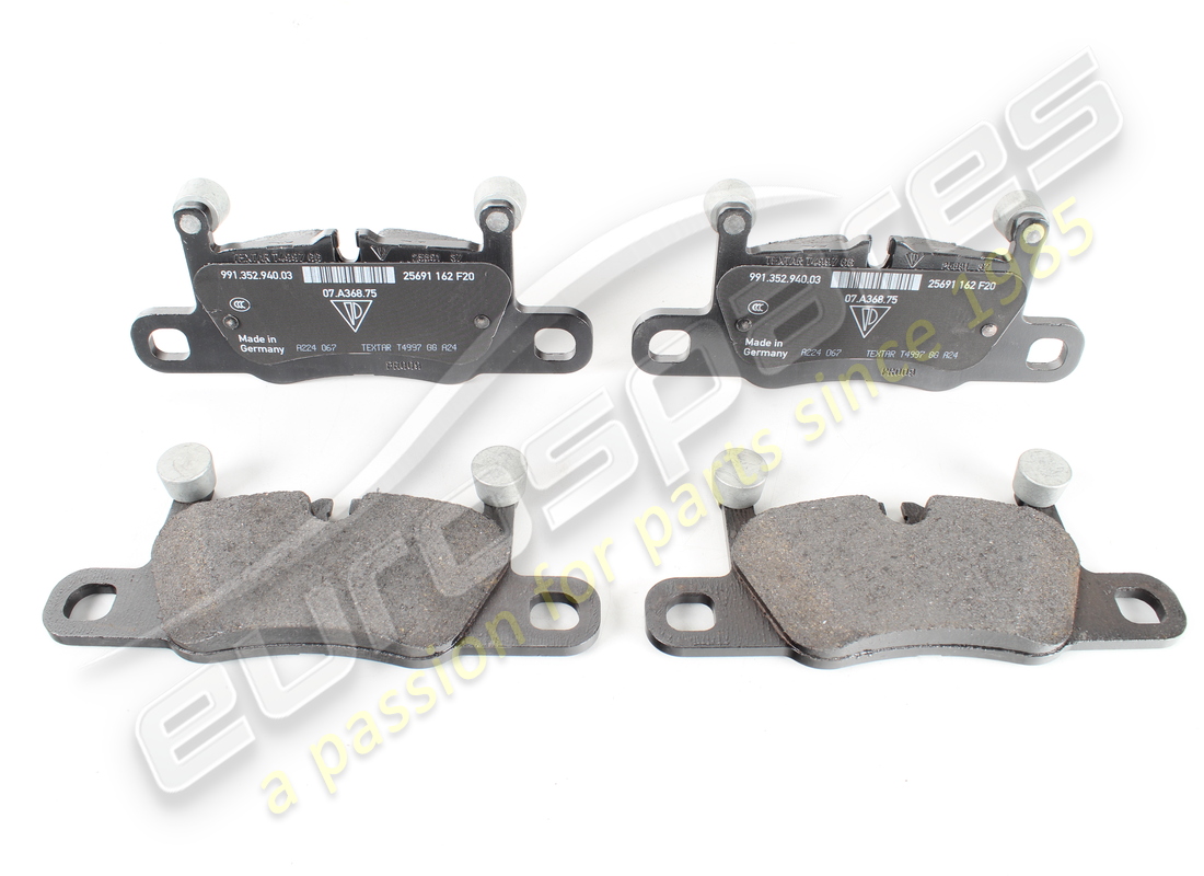 new porsche 1 set of brake pads for disk brake. part number 99135294904 (1)