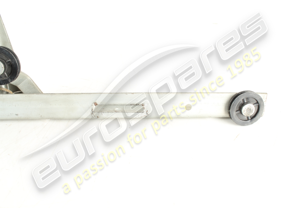 new ferrari rh window regulator. part number 2533050001 (4)