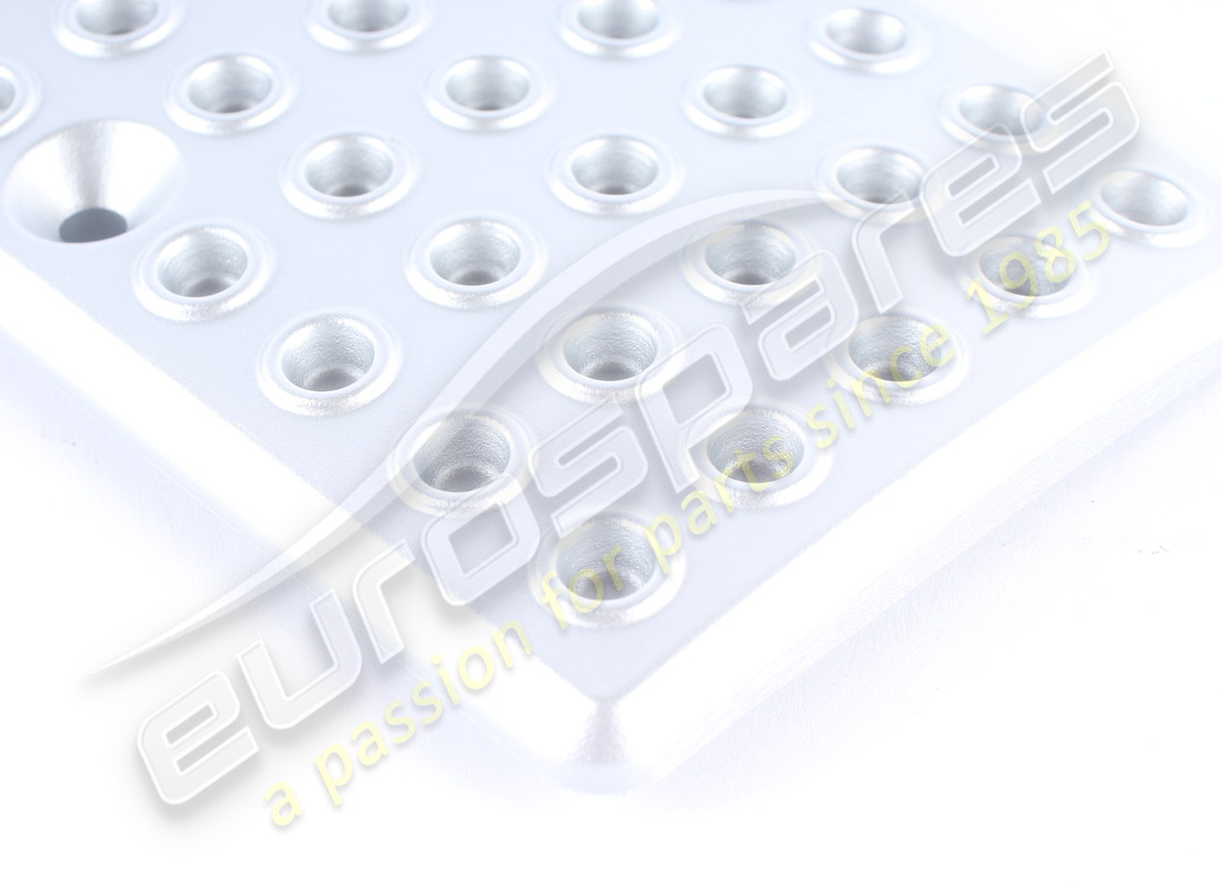 new ferrari cover. part number 66122200 (3)