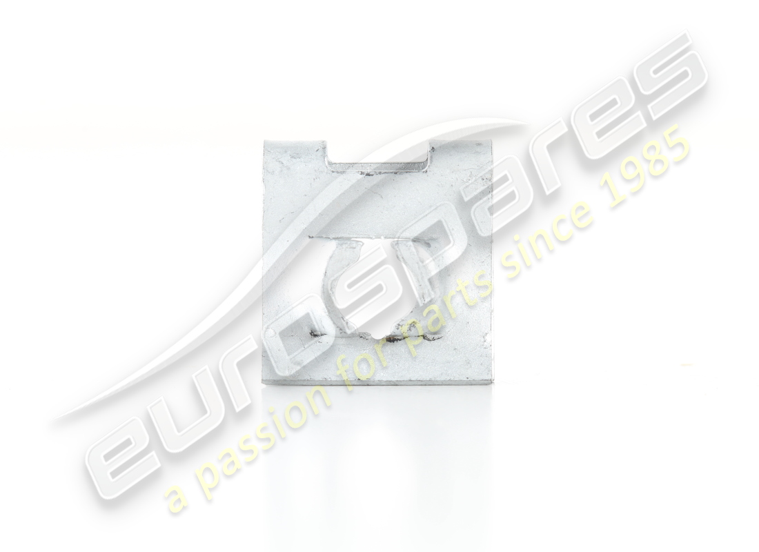 new ferrari clip for screw. part number 14371574 (1)