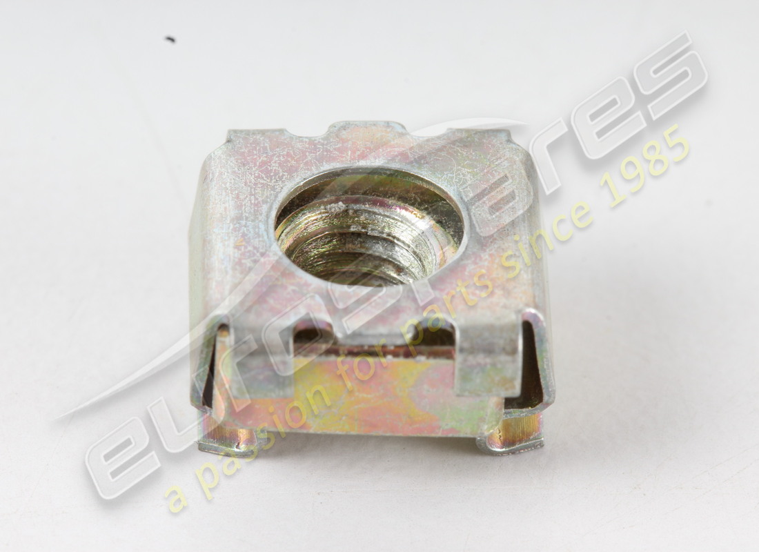 new maserati cage nut m5 b/1. part number 14074490 (3)