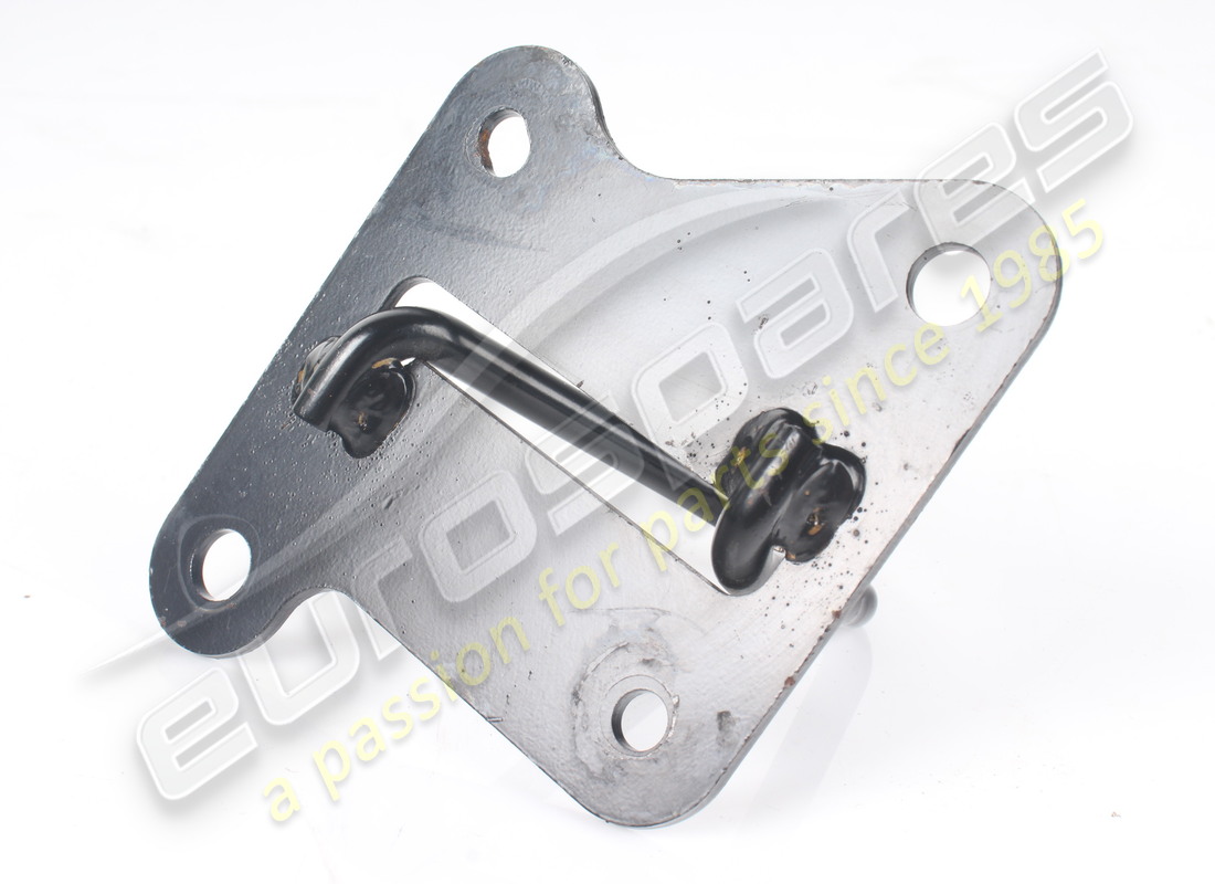 USED FERRARI LOCK STRIKER. PART NUMBER 83467200 (2) used ferrari lock striker. part number 83467200 (2)