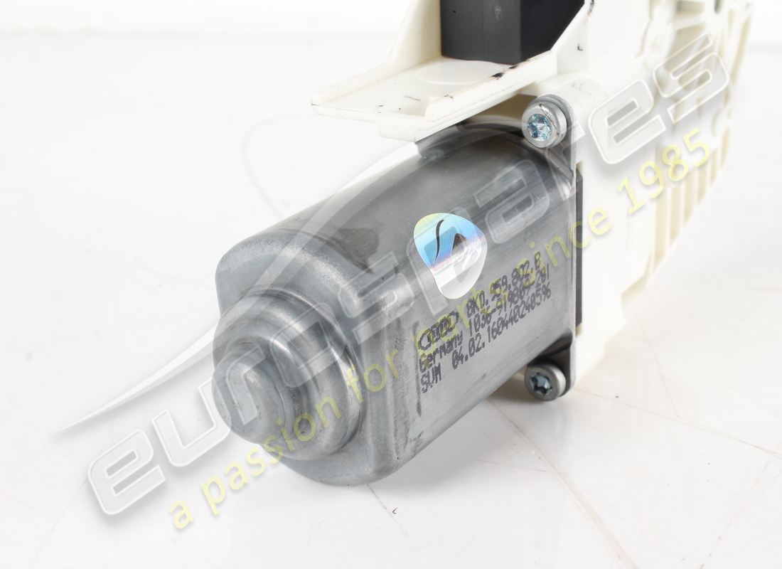used lamborghini left motor,window. part number 8k0959802b (3)