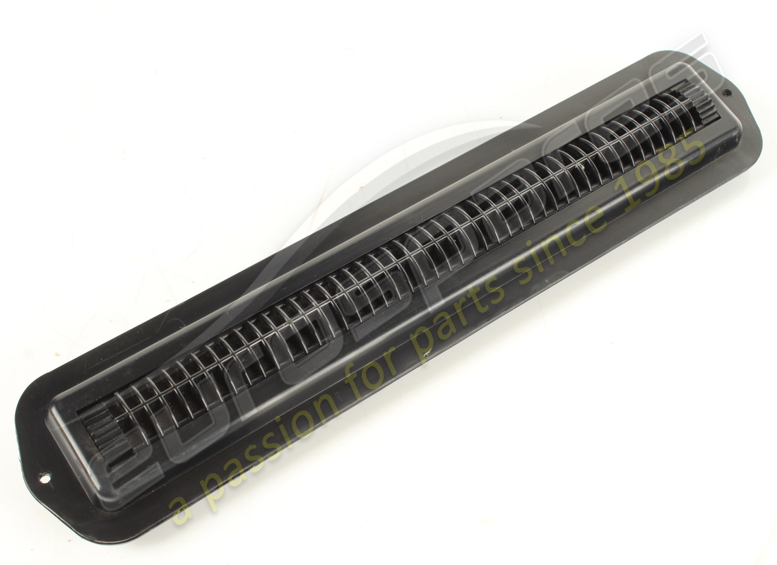 new ferrari rear quarter vent. part number 2516416000 (1)