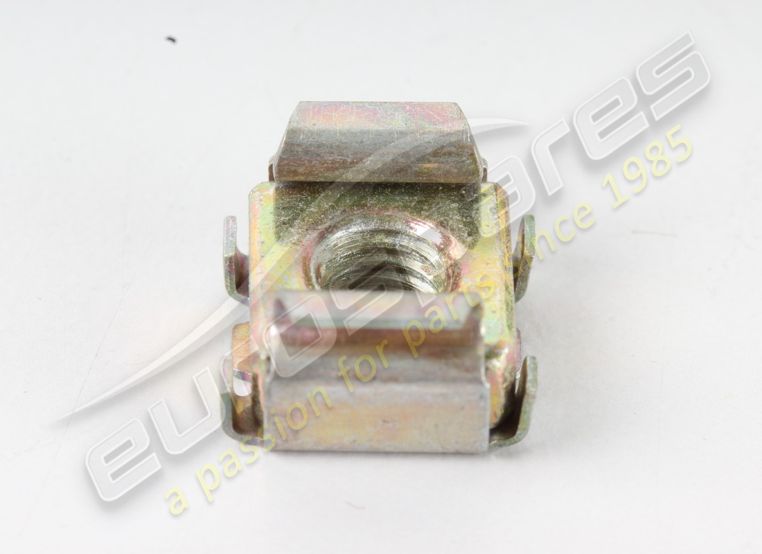 new maserati cage nut m5 b/1. part number 14074490 (2)