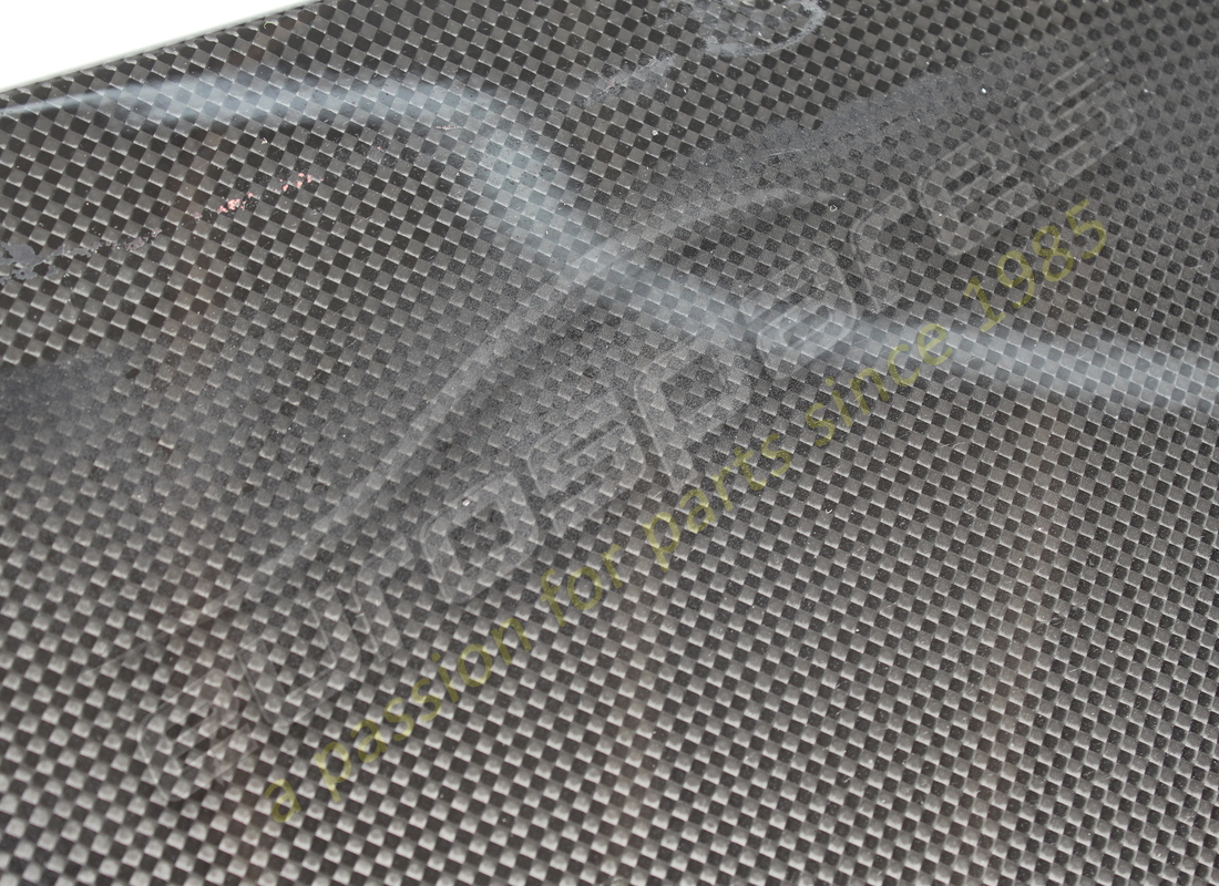used ferrari rh wing. part number 84693700 (4)