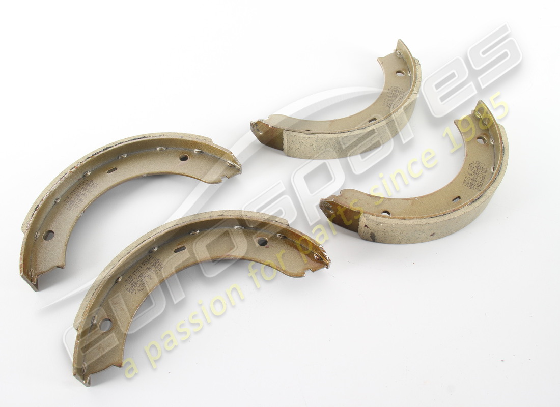 new eurospares complete handbrake shoe set. part number eap1374038 (1)