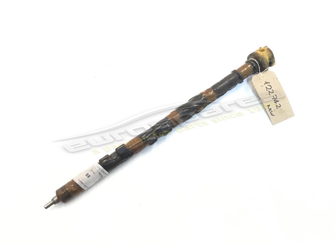 new ferrari lh intake camshaft complete. part number 122742 (1)