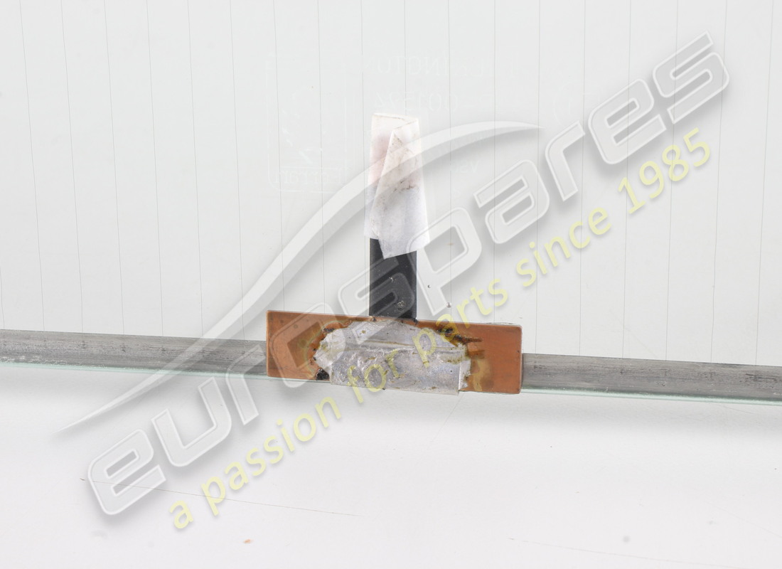 new ferrari rear window glass. part number 62080000 (3)