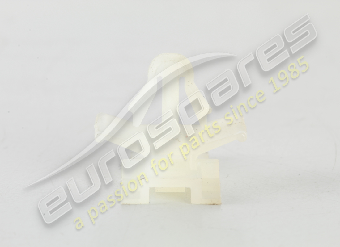 NEW MASERATI FASTENER BUTTON. PART NUMBER 12486580 (2) new maserati fastener button. part number 12486580 (2)