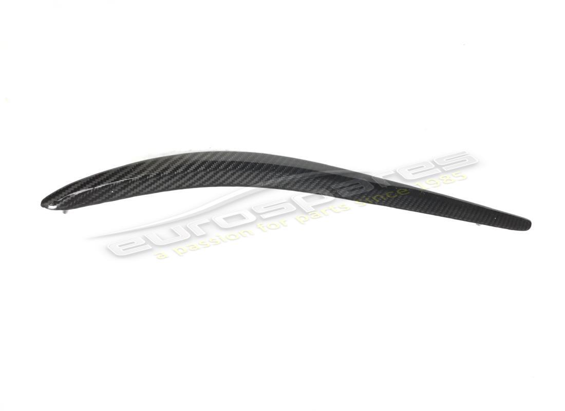 used maserati complete rh rear moulding. part number 82414479 (1)