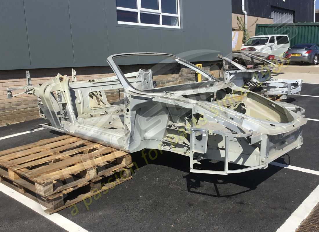 new ferrari complete bodywork. part number 360shell (1)