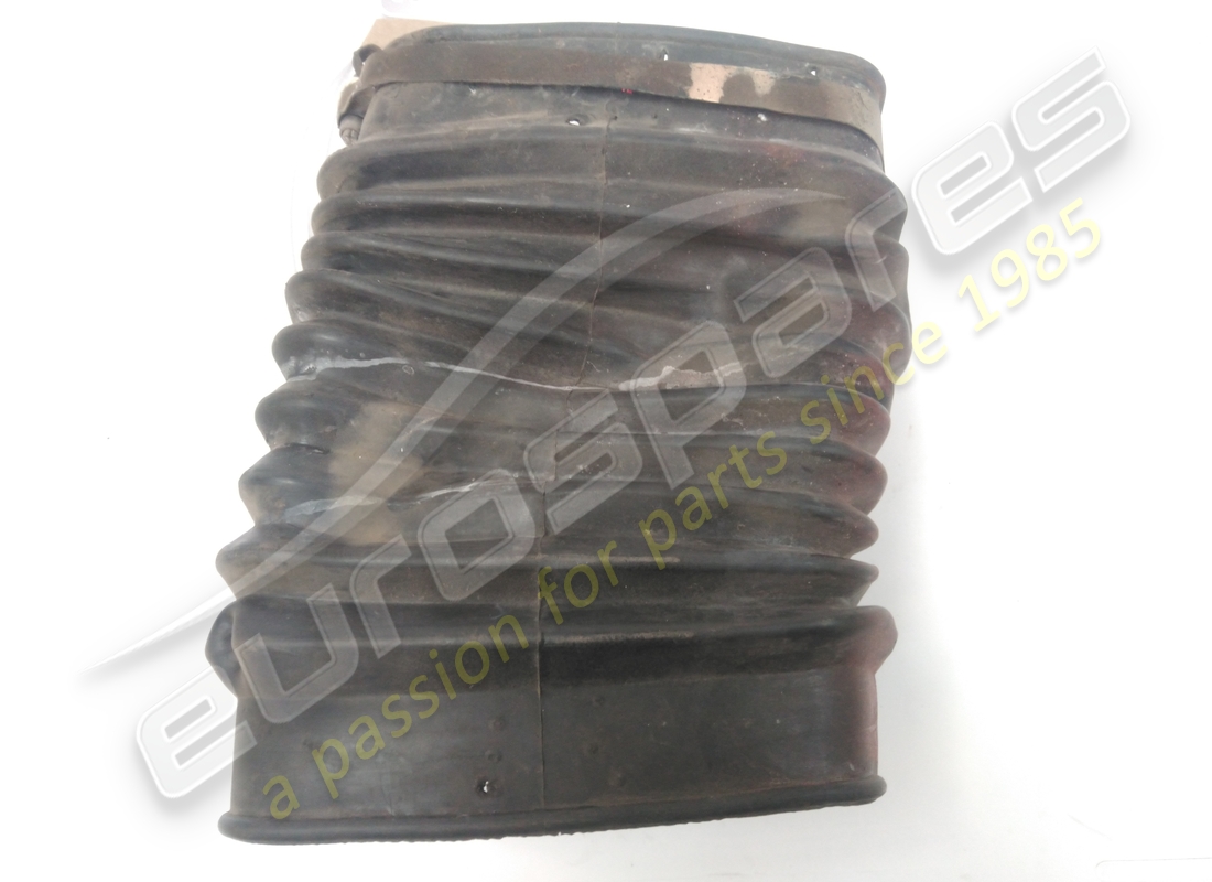 damaged ferrari air duct sleeve. part number 61491400 (4)