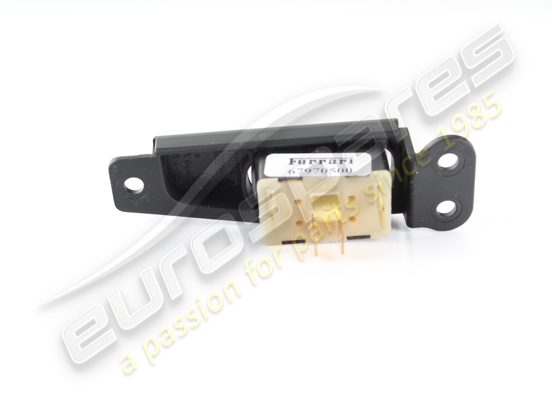 new ferrari lh switch for glass lift. part number 67970500 (2)