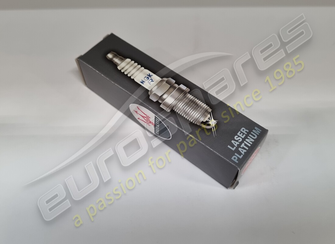 NEW Maserati SPARK PLUG (NGK) . PART NUMBER 310235 (1)