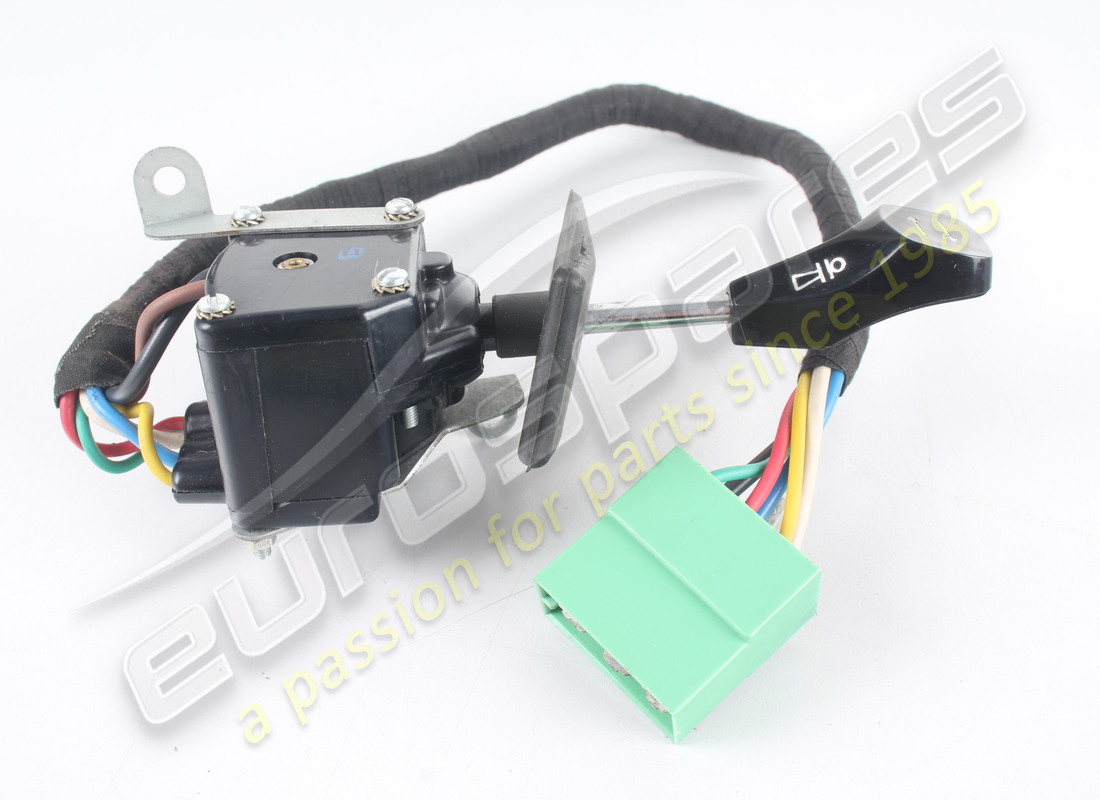 new maserati indicator/light stalk. part number 122bl79651 (4)