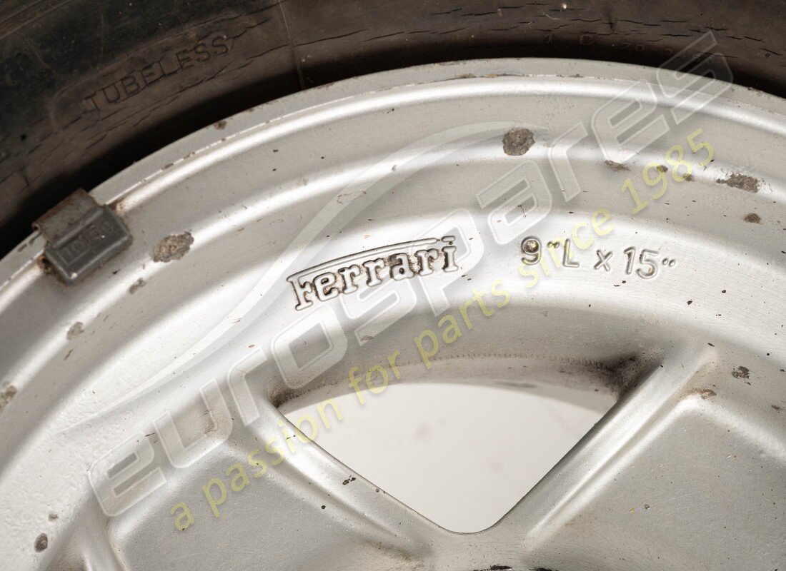 used ferrari rear wheel 9x15. part number 109193 (4)