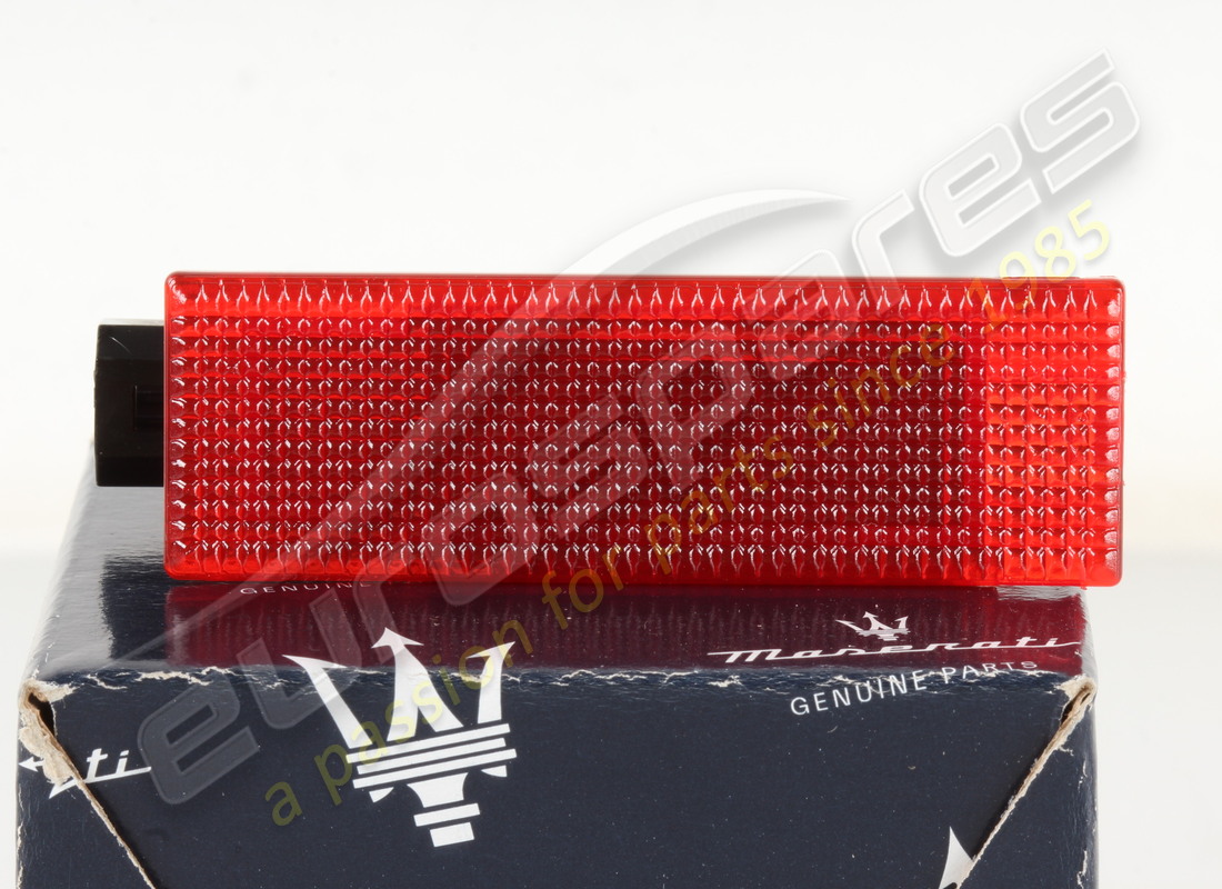 new maserati door light. part number 670007082 (3)