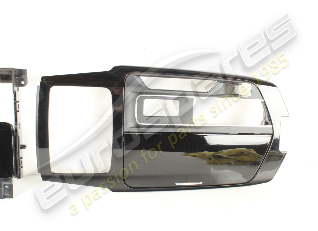 USED MASERATI TUNNEL GLOVE COMPARTMENT BLA. PART NUMBER 673011000 (3) used maserati tunnel glove compartment bla. part number 673011000 (3)