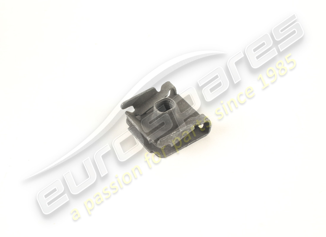 new lamborghini snap nut clamp. part number n91137102 (1)