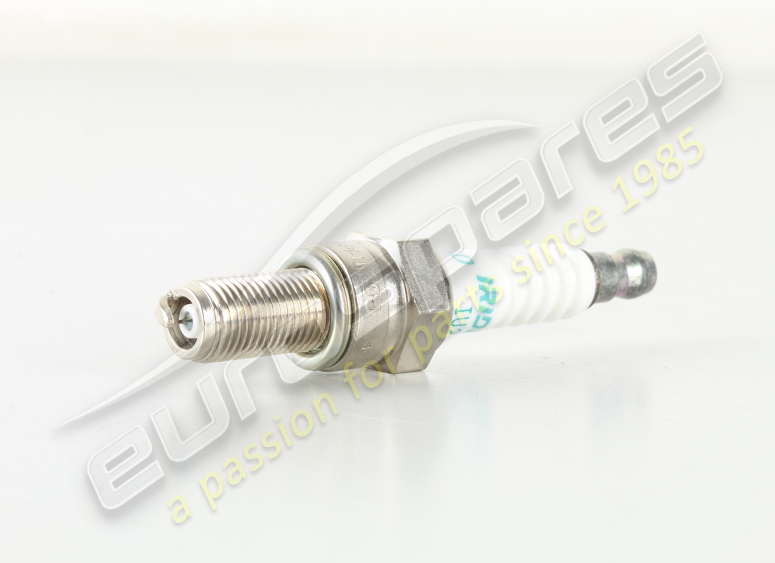 new denso iridium spark plug. part number 192637 (3)