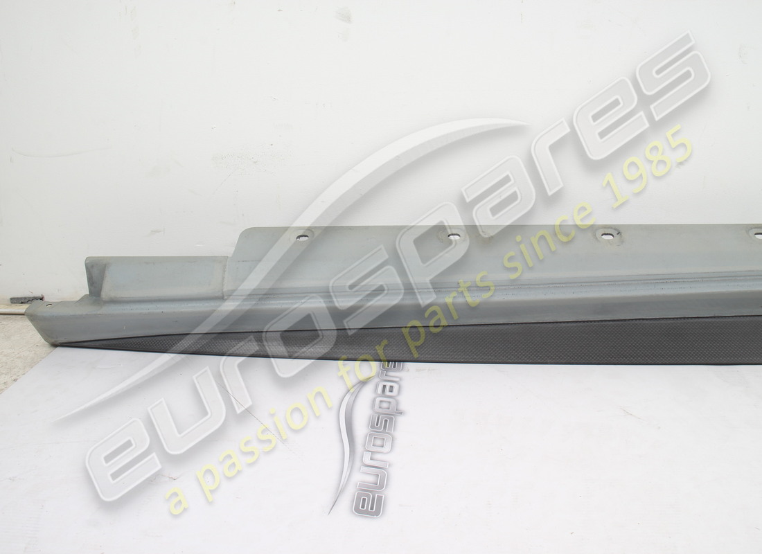 new ferrari lh underdoor trim. part number 83261500 (2)