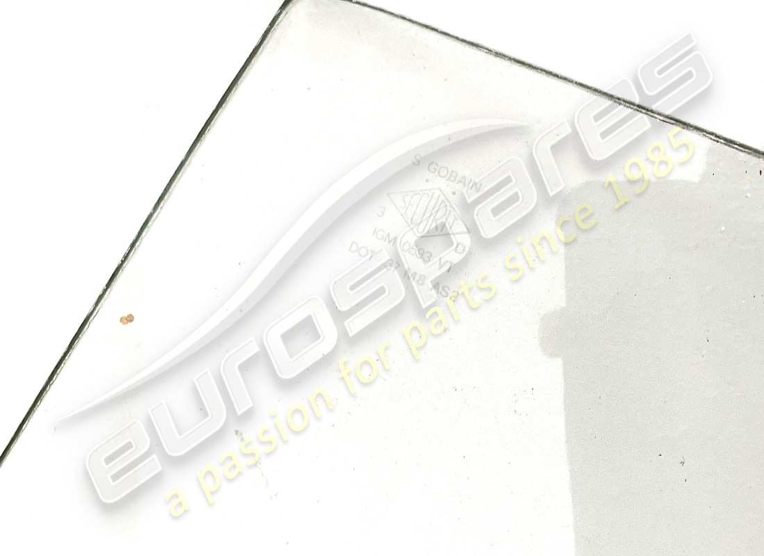 new ferrari lh rear quarter window. part number 30248504 (2)