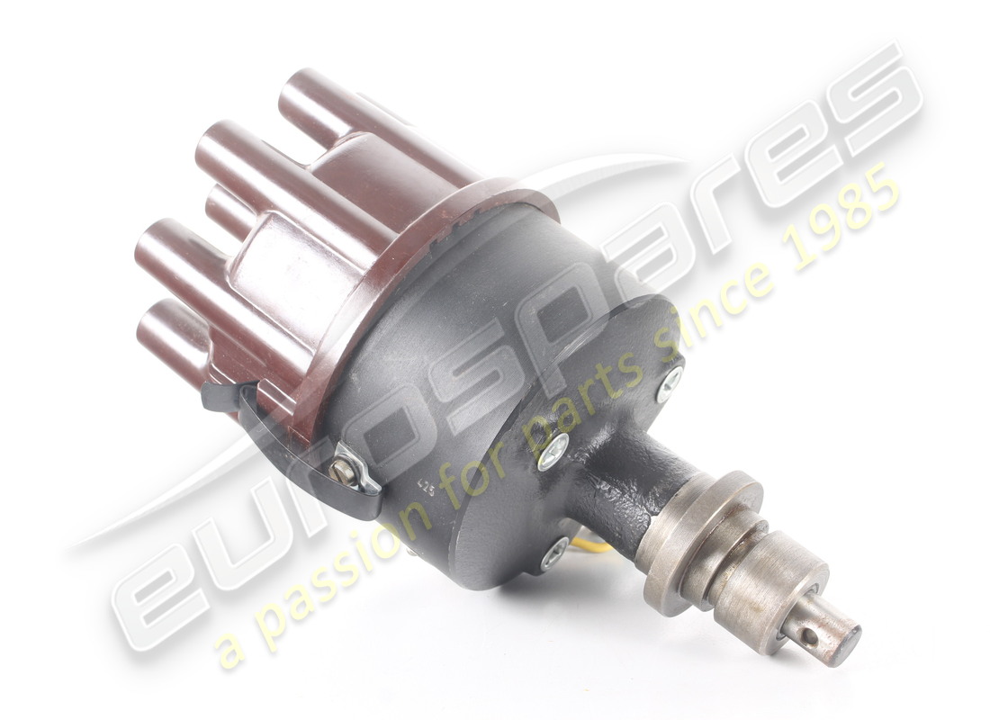 NEW MASERATI DISTRIBUTOR RIGHT ROTATION. PART NUMBER ME74820 (3) new maserati distributor right rotation. part number me74820 (3)