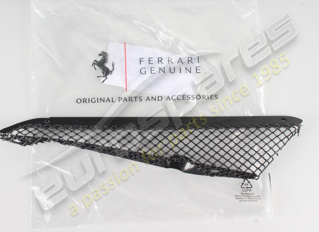 new ferrari complete lh brake air intake. part number 81368500 (1)