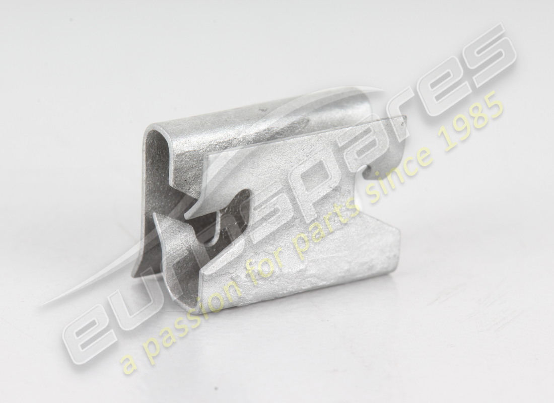 new ferrari clip.. part number 66687700 (2)