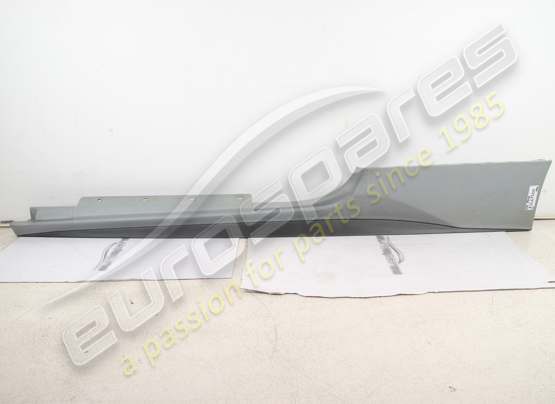 new ferrari lh underdoor trim. part number 83261500 (1)