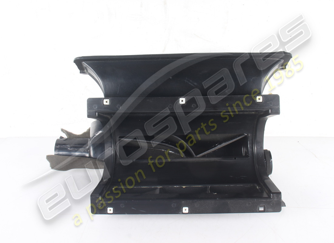 USED FERRARI AIR DIFFUSOR. PART NUMBER 62189500 (3) used ferrari air diffusor. part number 62189500 (3)