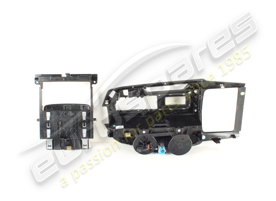 USED MASERATI TUNNEL GLOVE COMPARTMENT BLA. PART NUMBER 673011000 (5) used maserati tunnel glove compartment bla. part number 673011000 (5)