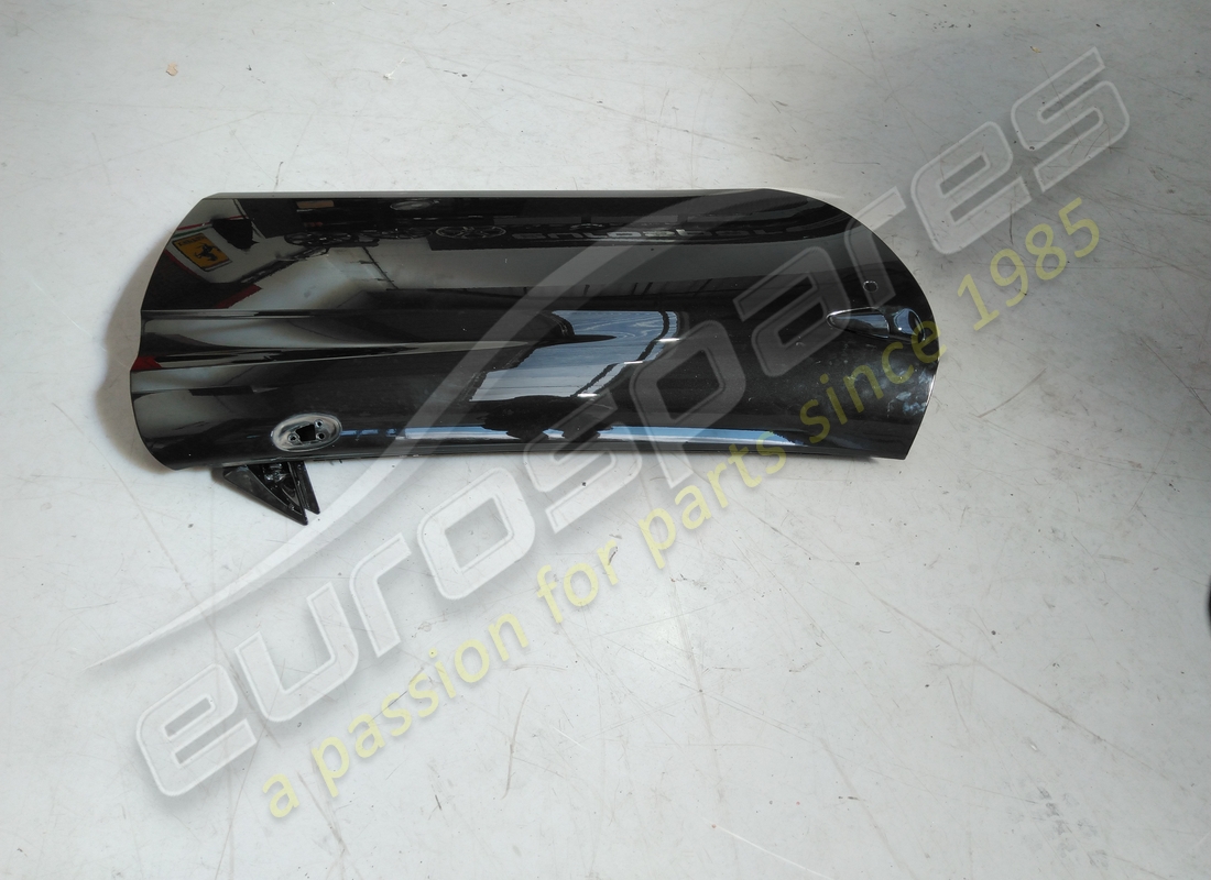 used ferrari rh door. part number 85680611 (2)