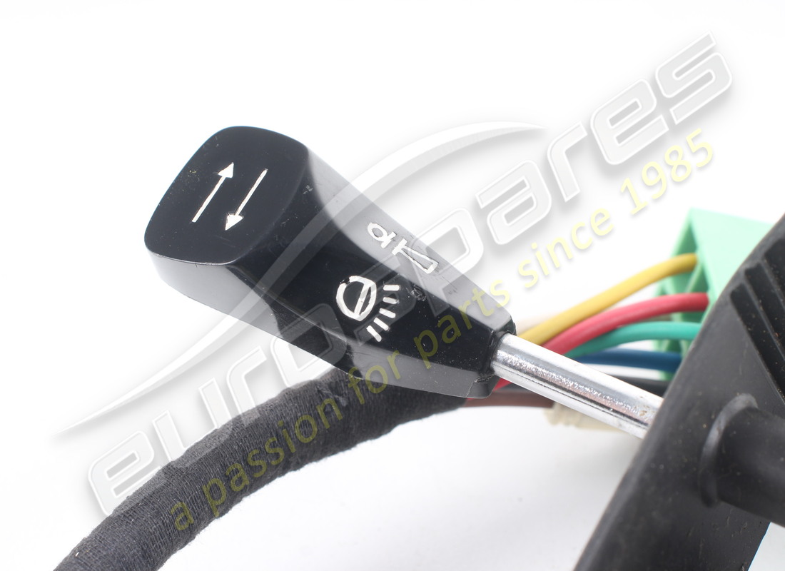 new maserati indicator/light stalk. part number 122bl79651 (2)