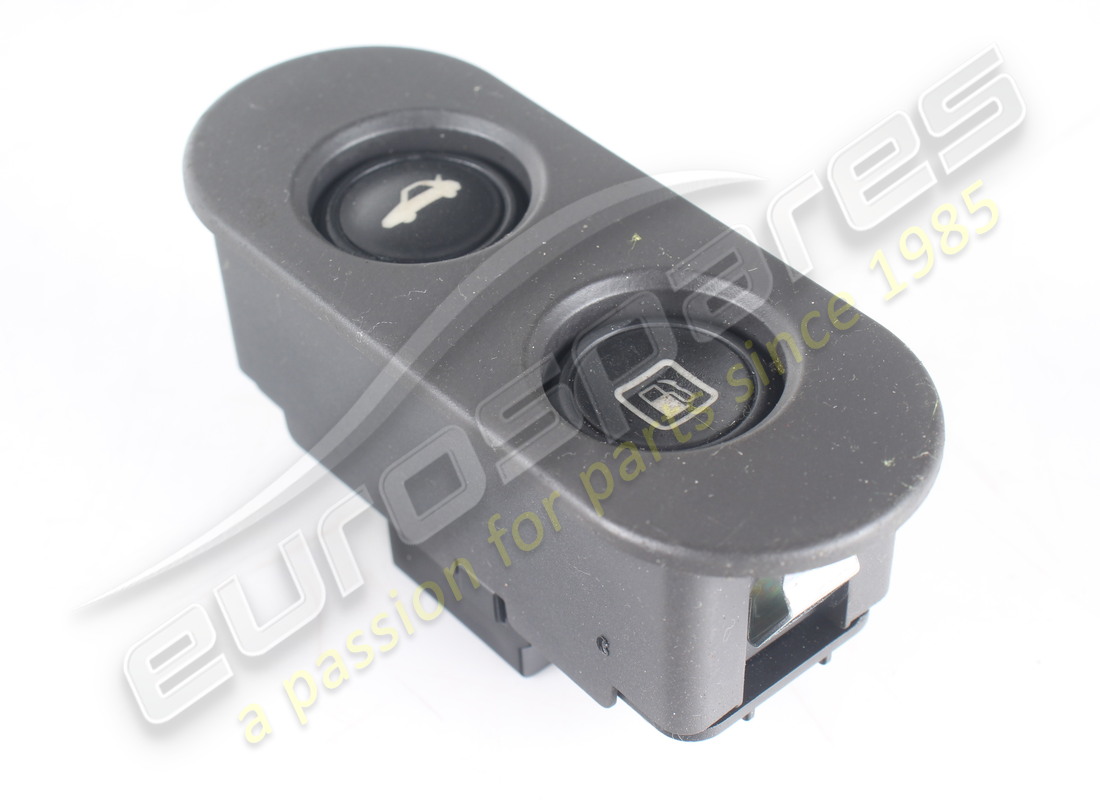 USED Ferrari TRUNK HOOD AND FUEL DOOR REL . PART NUMBER 72676419 (1) USED Ferrari TRUNK HOOD AND FUEL DOOR REL . PART NUMBER 72676419 (1)