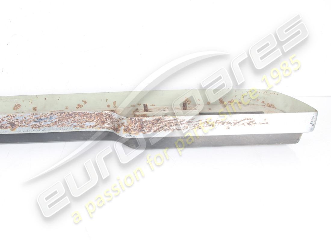 used ferrari rear bumper. part number 40018004 (5)