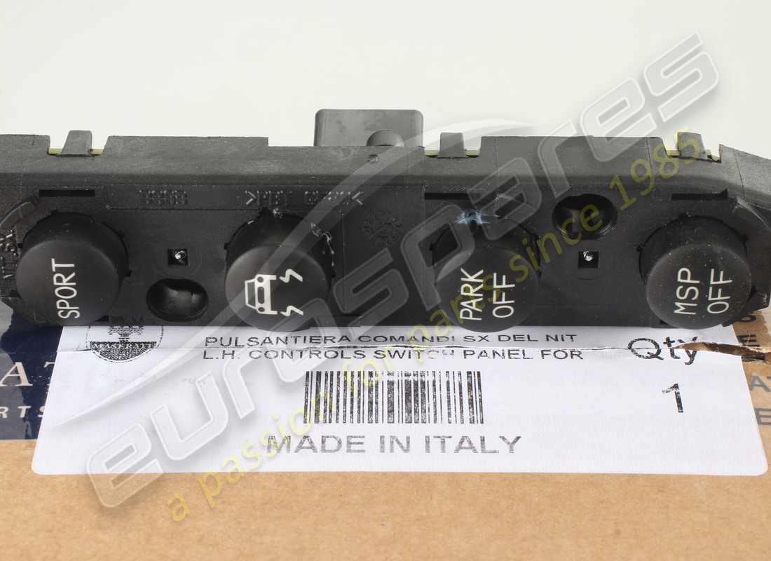 new maserati lh controls switch panel for ni. part number 216858 (4)