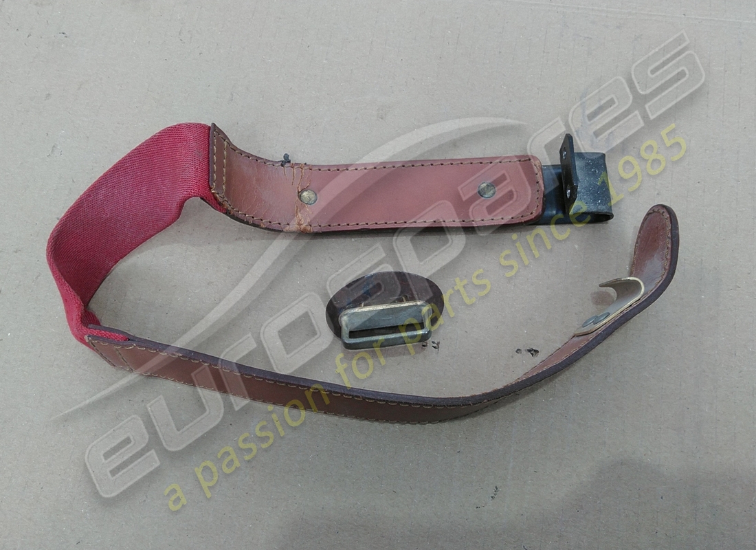 USED Ferrari HOOK COMPLETE WITH ELASTIC . PART NUMBER 65258200 (1)
