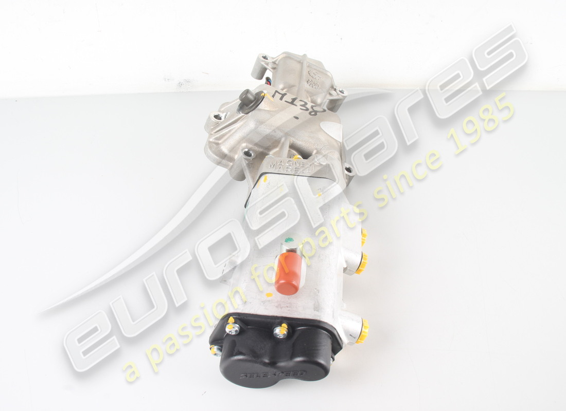 new maserati actuator with cover. part number 183064 (4)
