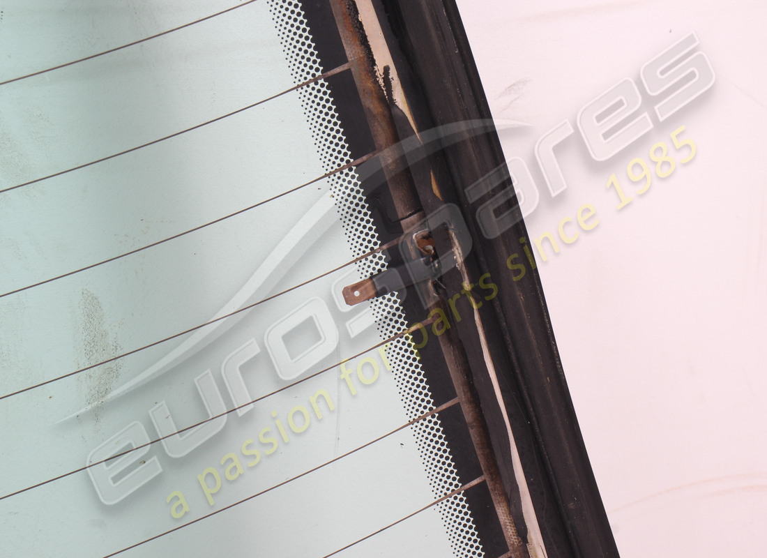 used maserati rear window glass. part number 377780077 (6)