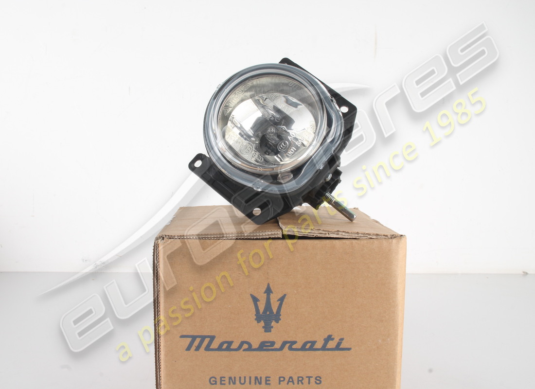 new maserati front fog lamp / fog light. part number 272726 (1)