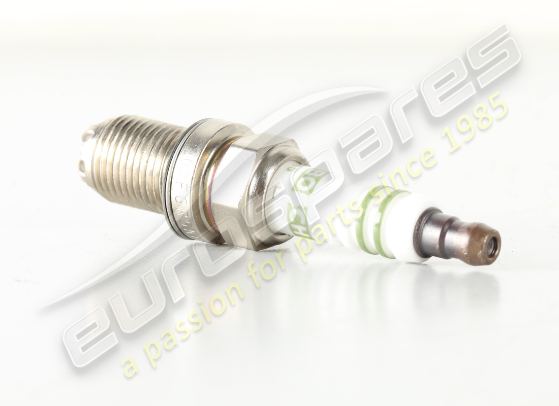 NEW PORSCHE SPARK PLUG - FGR 5KQE0 - D - MJ 2002>>. PART NUMBER 99917022390 (3) new porsche spark plug - fgr 5kqe0 - d - mj 2002>>. part number 99917022390 (3)