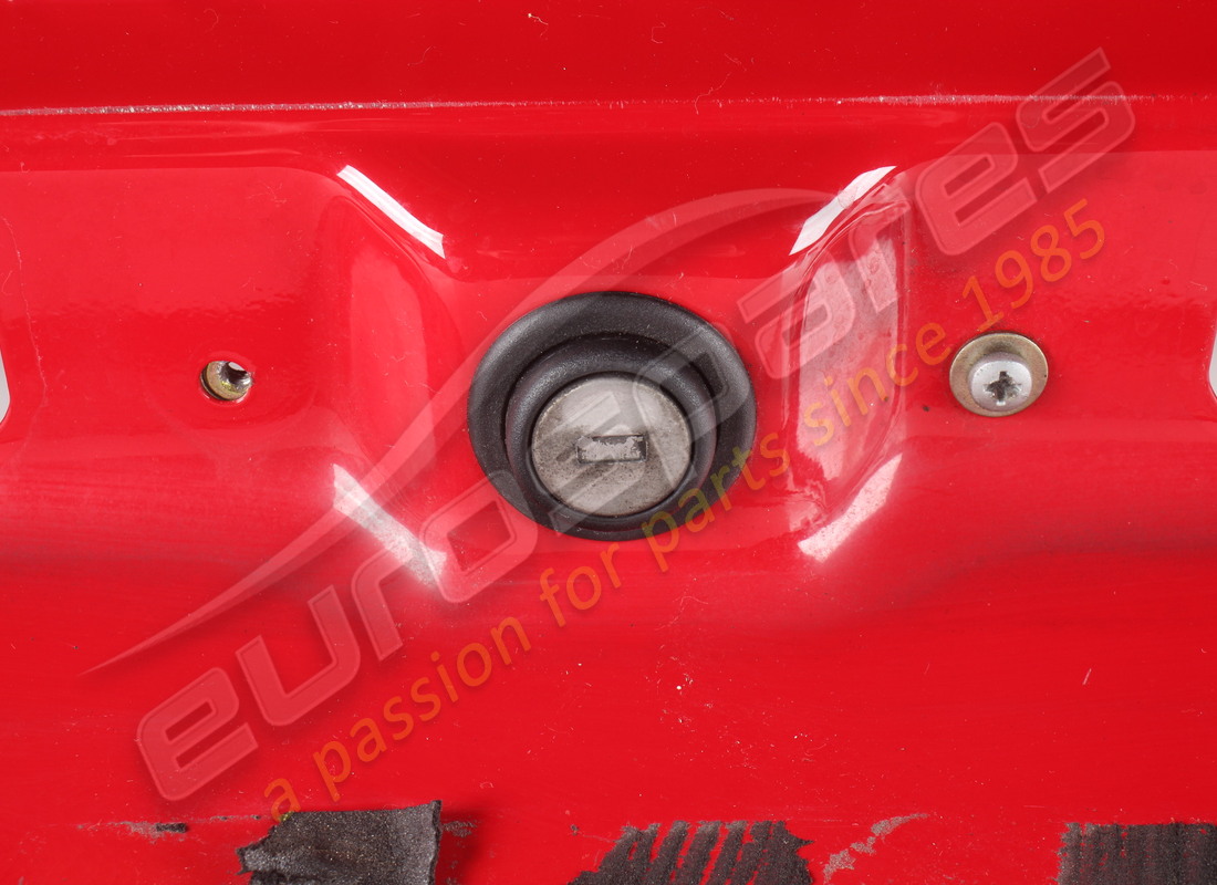 USED MASERATI COMPLETE REAR BONNET. PART NUMBER 68289500 (5) used maserati complete rear bonnet. part number 68289500 (5)