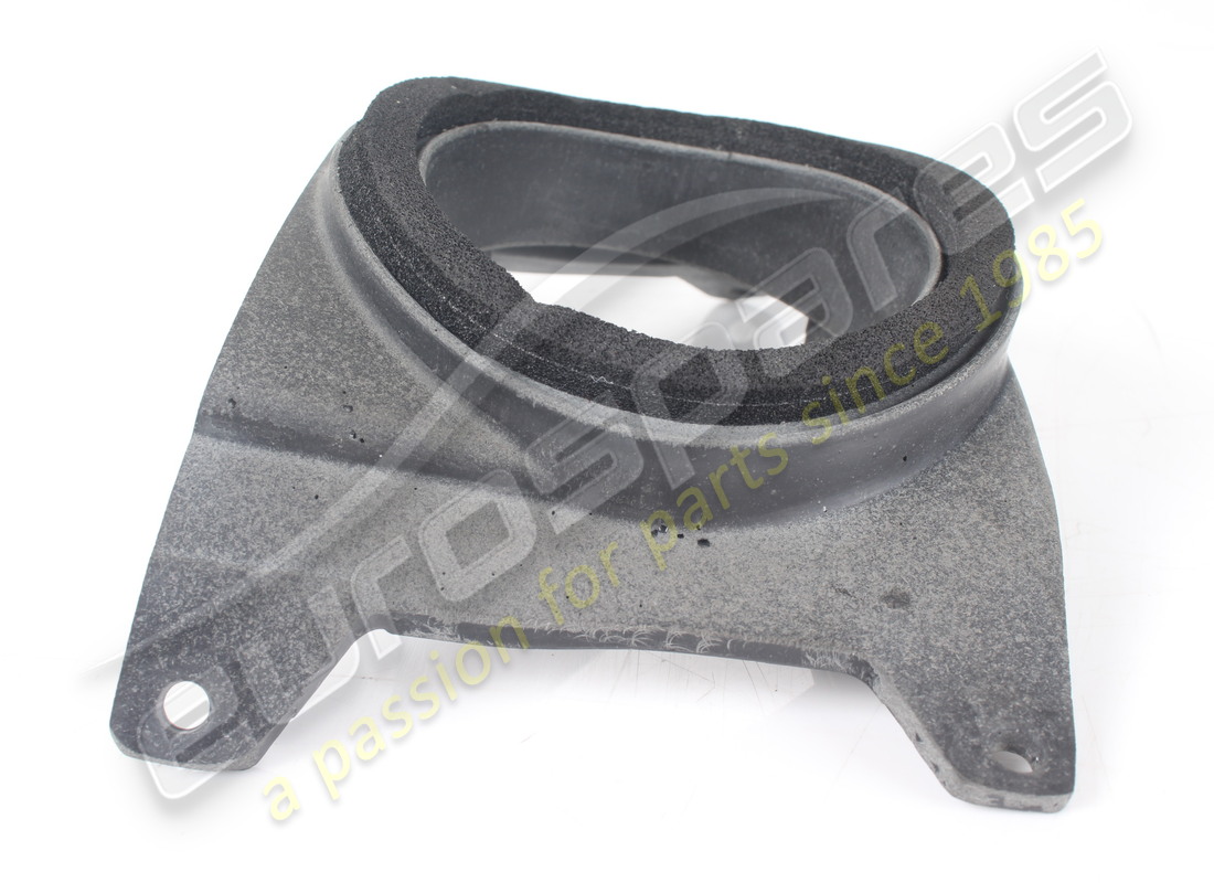 USED FERRARI RH MOUNTING. PART NUMBER 83604800 (3) used ferrari rh mounting. part number 83604800 (3)