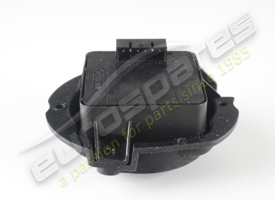new maserati rh rear seat control button. part number 203491 (2)