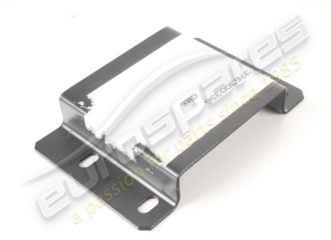 new maserati front bumper side fastening brack. part number 376300356 (2)