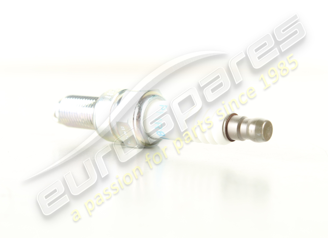 new maserati spark plug. part number 168325 (2)