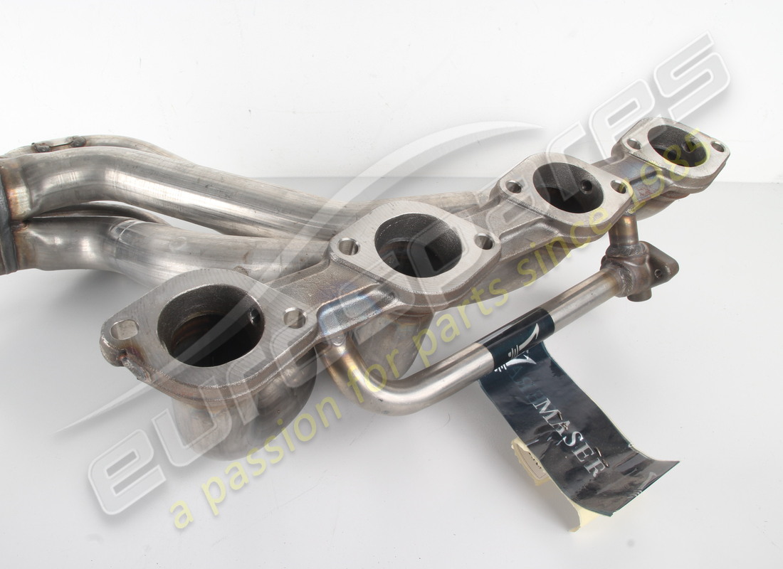 new maserati complete rh exhaust manifold. part number 195117 (2)