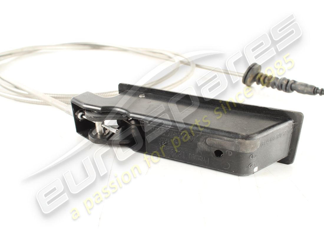 USED FERRARI OPENING HANDLE FOR ENGINE HO. PART NUMBER 83777200 (4) used ferrari opening handle for engine ho. part number 83777200 (4)